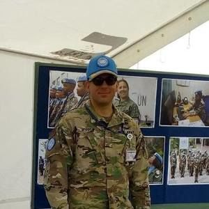 Meet your Posher, Carey